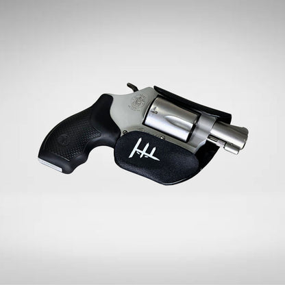 dravak-custom-fit-clipless-holster-smith-wesson-38-jframe.jpg